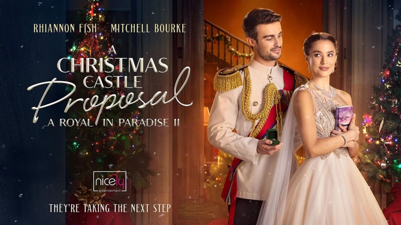 A Christmas Castle Proposal: A Royal in Paradise II