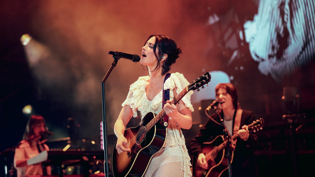 Gracie Abrams: The Secret of Us Tour (Apple Music Live)