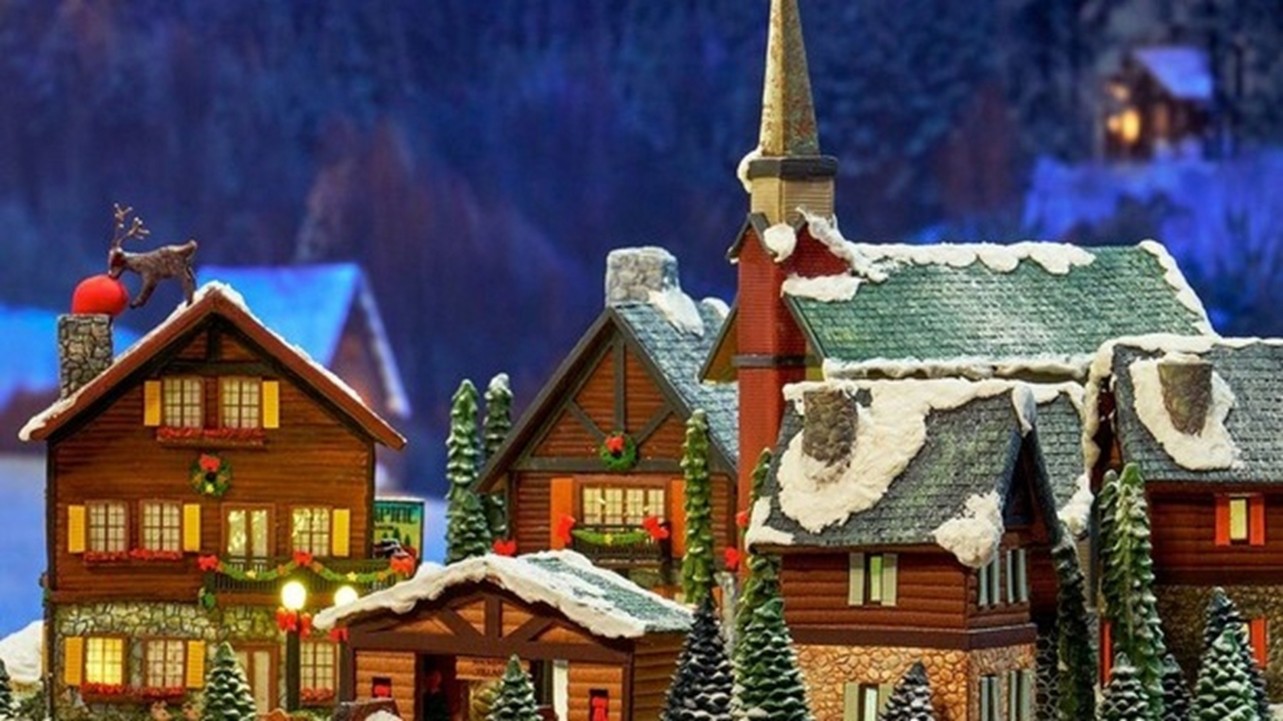 Gingerbread Land: The Biggest Little Holiday Competition