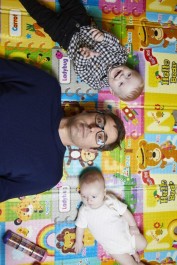Louis Theroux: Mothers on the Edge Louis Theroux: Mothers on the Edge