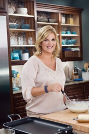 Watch Free Trisha's Southern Kitchen Full Movies Bflix