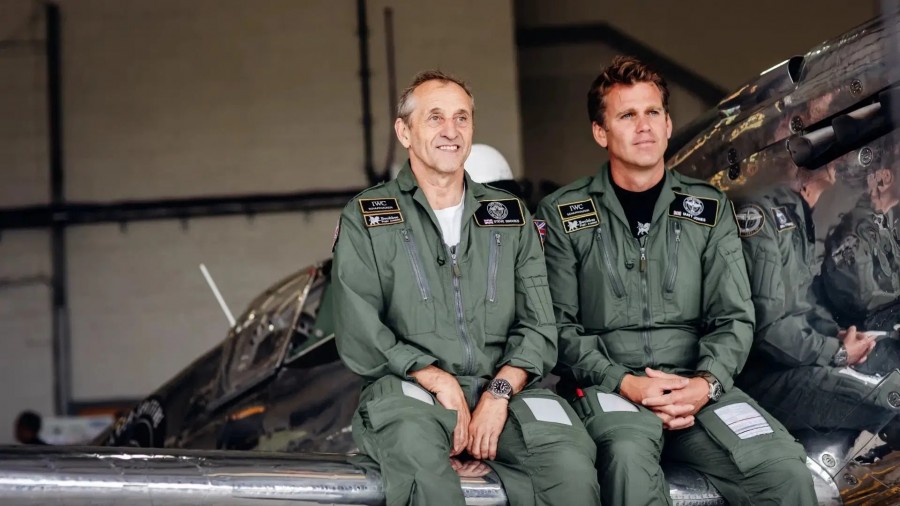 Silver Spitfire: The Longest Flight