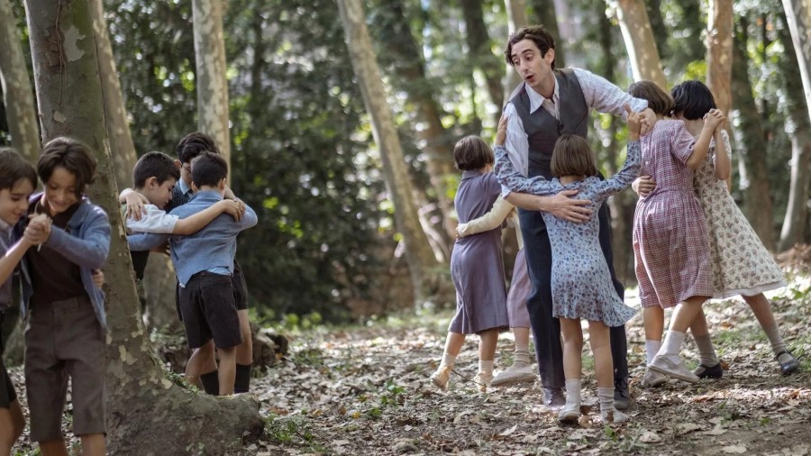 The Teacher Who Promised the Sea